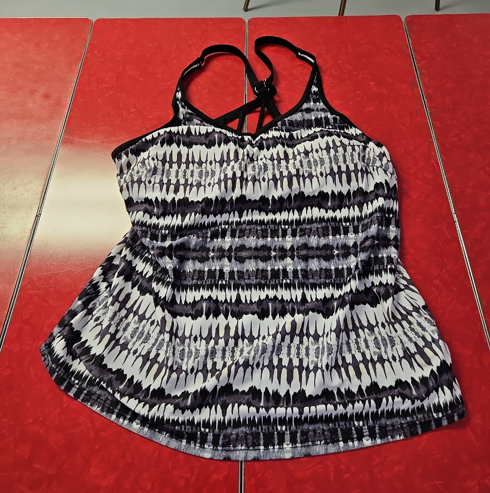 Black & White Patterned Women's Swim Camisole with Adjustable Straps XL